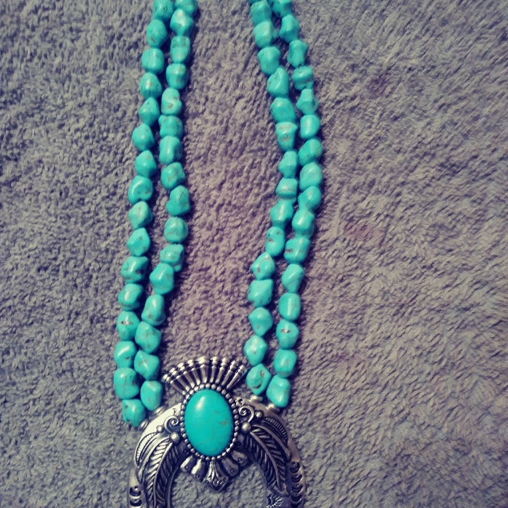 Necklace.... If you've yet to make it to to the - Picture 3 of 5